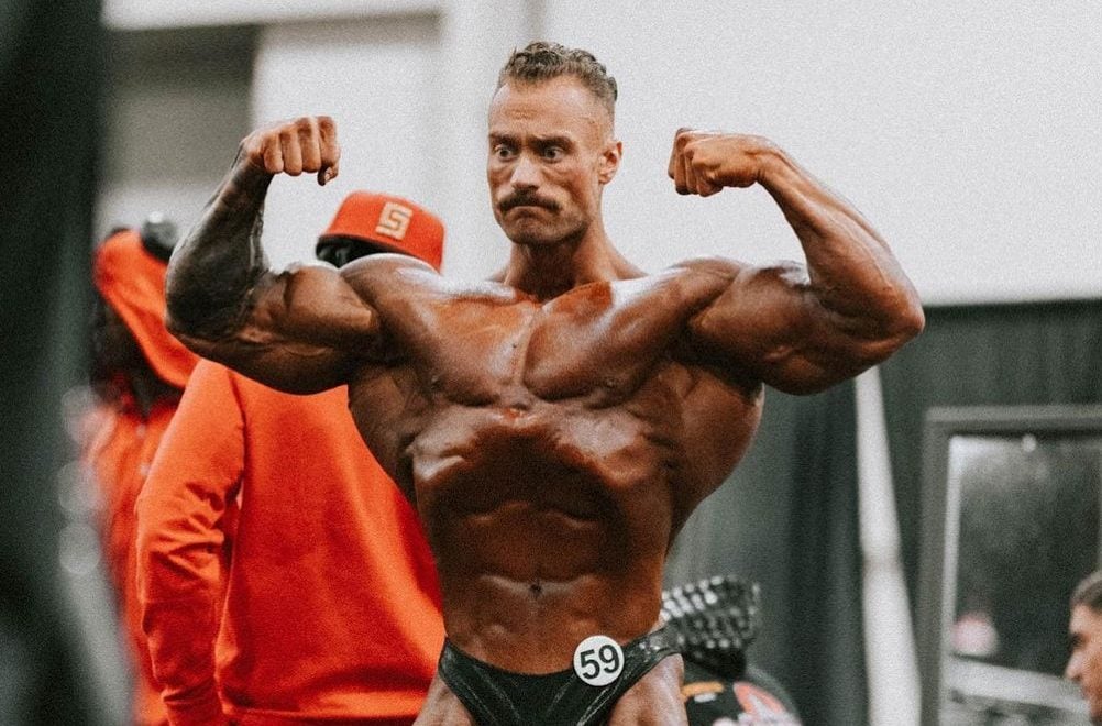 Dieta do Chris Bumstead (Cbum): proteína, carboidrato, calorias e suplementação